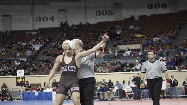 Tough win Elk City's Briar Boling was able to edge out his opponent to get the decision victory 14-11 to win third place in the Class 4A 106 lbs. bracket during the consolation finals.